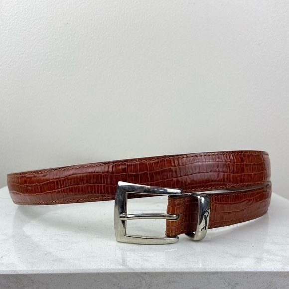 PGA TOUR TOP GRAIN MEN’S REPTILE EMBOSSED LEATHER BELT BROWN AND SILVER - Picture 1 of 12